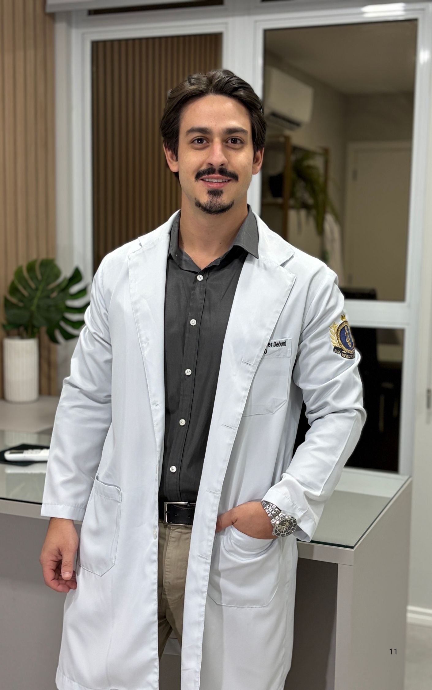 Dr. Gustavo Mioso
